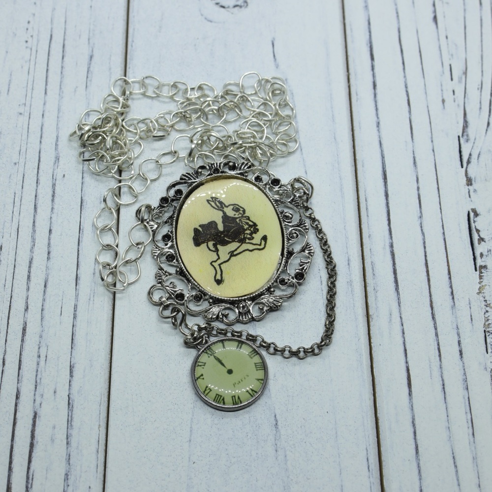 Alice in Wonderland inspired pendant necklace.